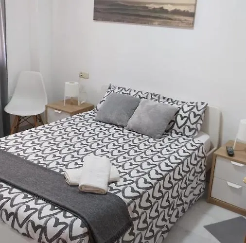 Apartment Precioso Con Aparcamiento A 10m Playa *